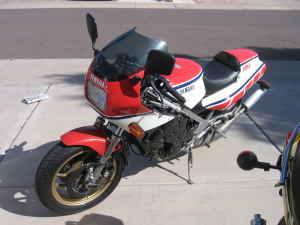 Yamaha RZ500 Front