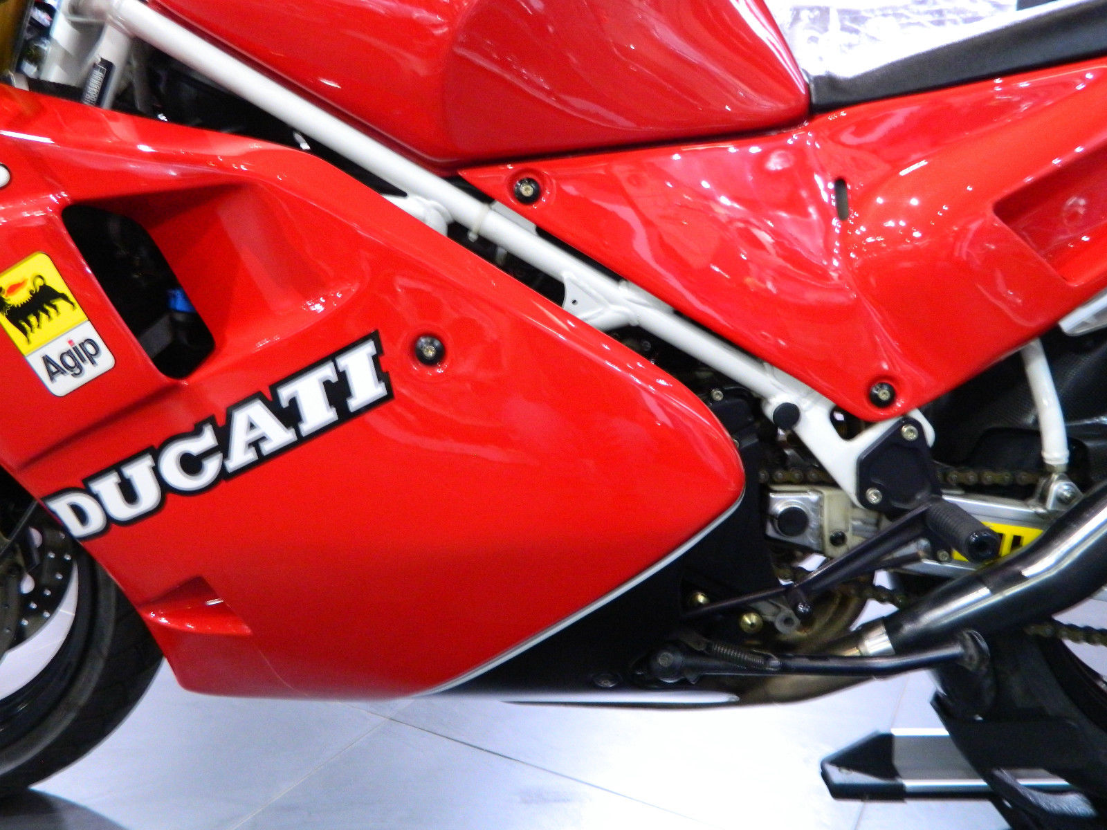 ducati 1990