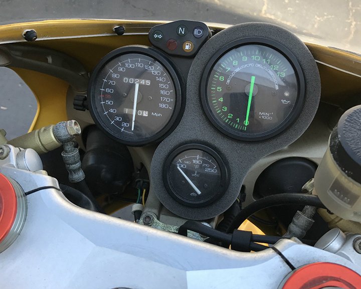 1998-Ducati-916-Clocks.jpg