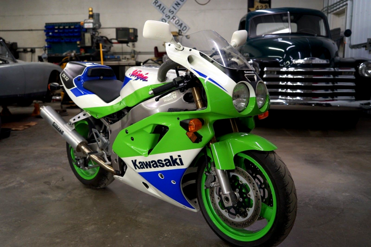 Mean and Very Green: 1991 Kawasaki ZX-7R K1 for Sale - Rare SportBikes Sale