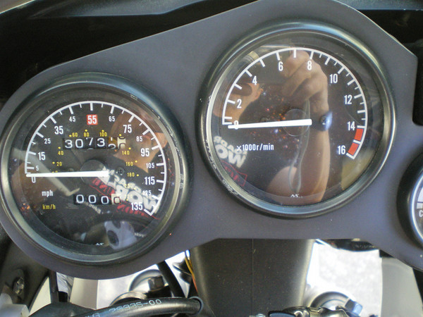 1989 Yamaha FZR400 Gauge Cluster 1989 Yamaha FZR400 Gauge Cluster