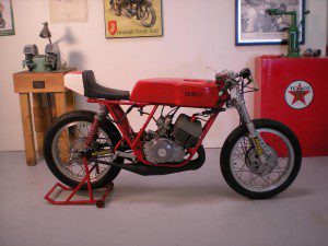 280A_1 1971 Benelli 250