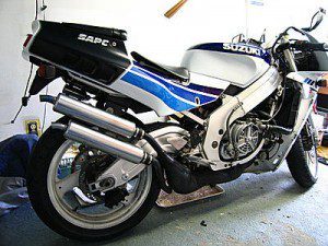 1991 Suzuki RGV250SP Side