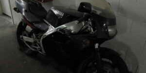 1989 Yamaha TZR250 Left Front