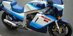 1986 GSXR1100 Right