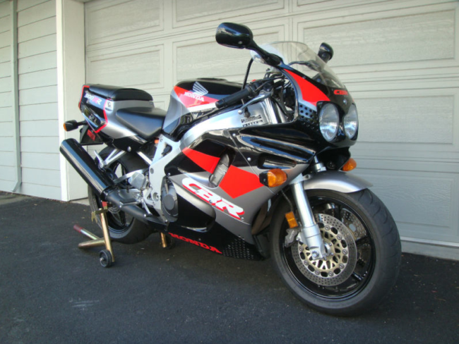 93 CBR 900RR