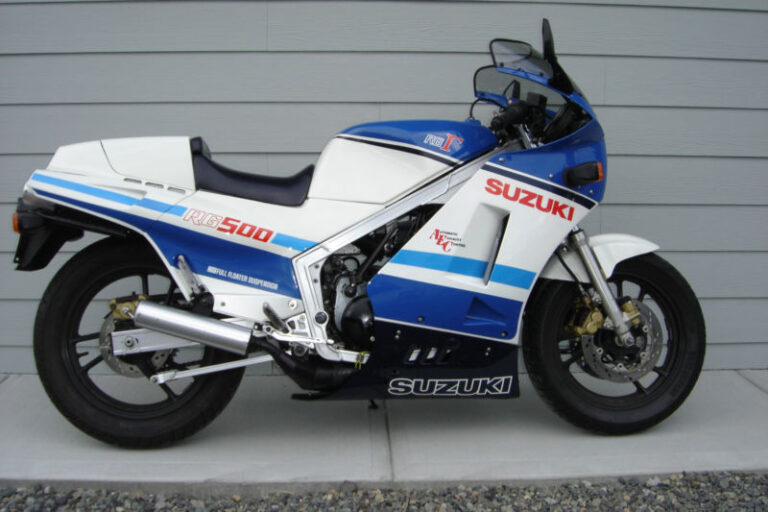 1986RG500Gamma_1