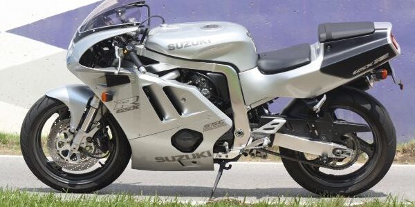 Gsxr400 gk76a hotsell