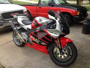 2002 Honda RC51 and 1992 Suzuki GSX-R 750:  Get Them Both for 75