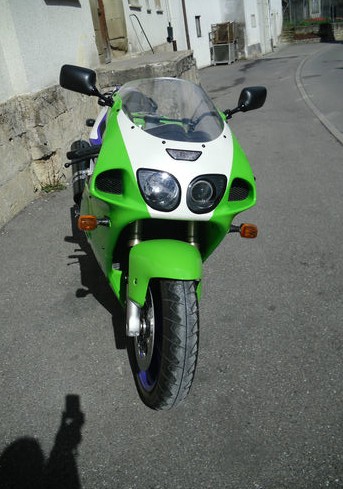ZX-7R_3
