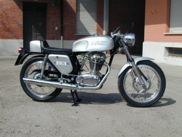 big_ducati__2433_1036047347574_2006_n