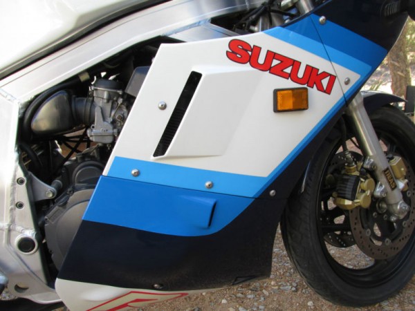 gsxr side