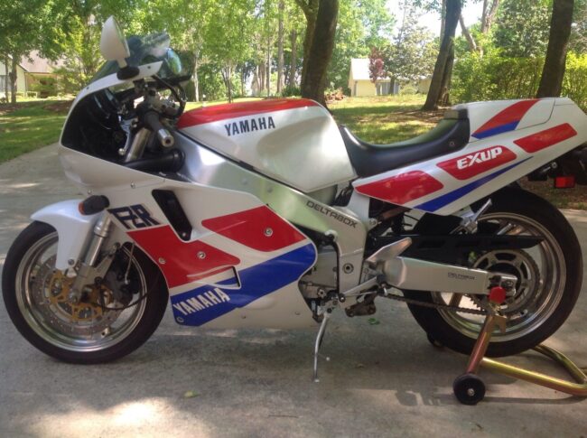 1989 Yamaha FZR 1000 for sale