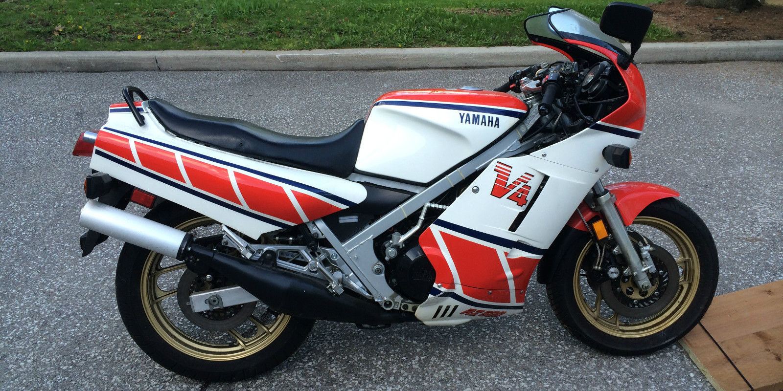 One Owner 1985 Yamaha RZ500 with 4400 Miles For Sale in New York - Rare ...