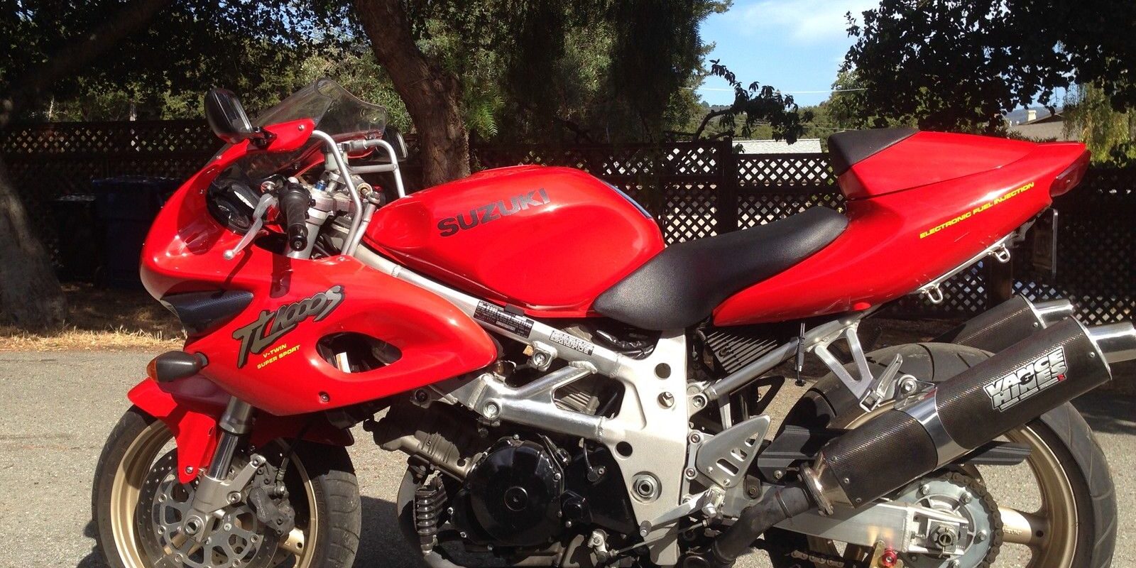 1997 Suzuki TL1000S L Side