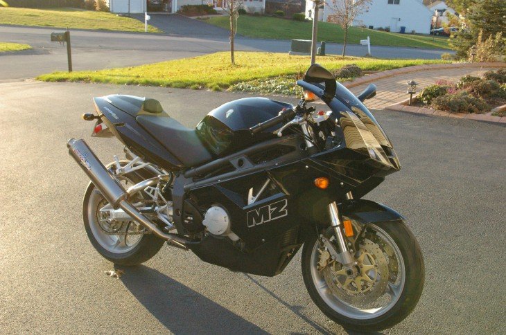 Rare and Practical: 2005 MZ1000S