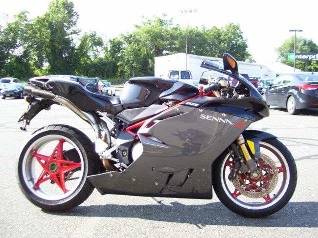 mv 1