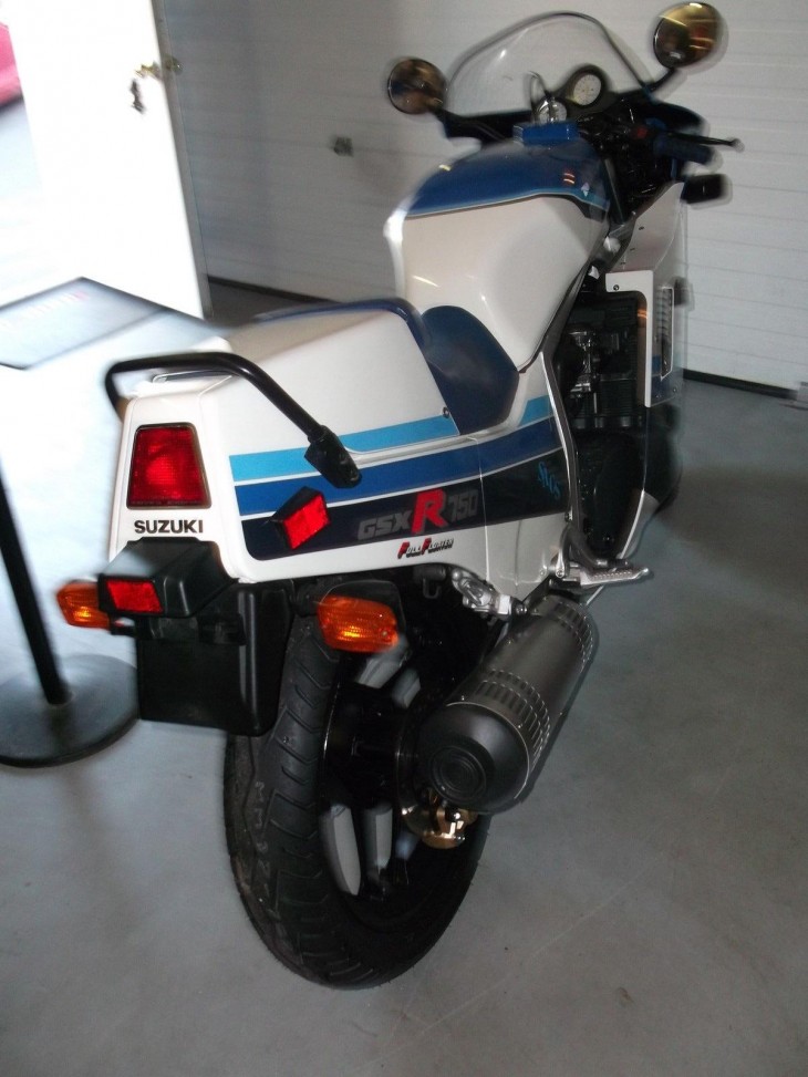 GSXR750_3