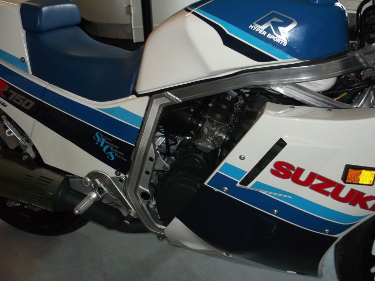 GSXR750_4
