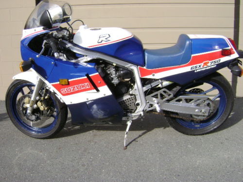 1986 GSX-R750 LE L Side