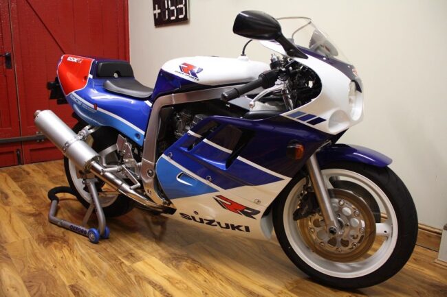 1989 Suzuki GSX-R 750 R Front Low