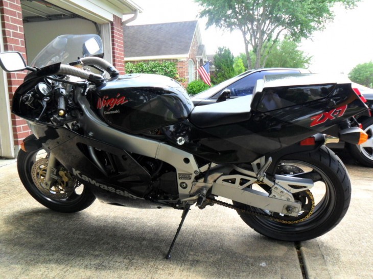 Into Zed Darkness: 1989 ZX7 Ninja, 1992 ZX11 Ninja - Rare SportBikes ...