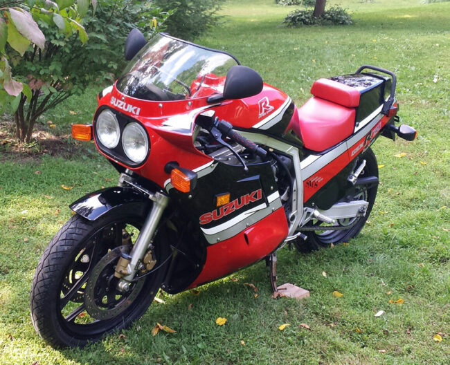 1986 Suzuki GSX-R750 L Front