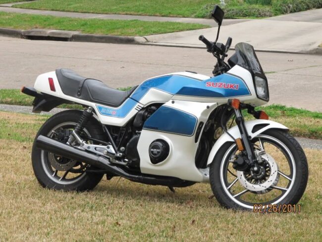 1983 Suzuki GS1100ES R Side