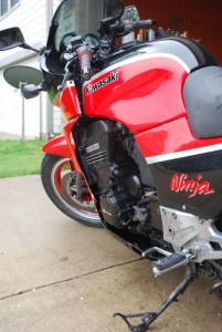 20150429 1985 kawasaki gpz900 left detail
