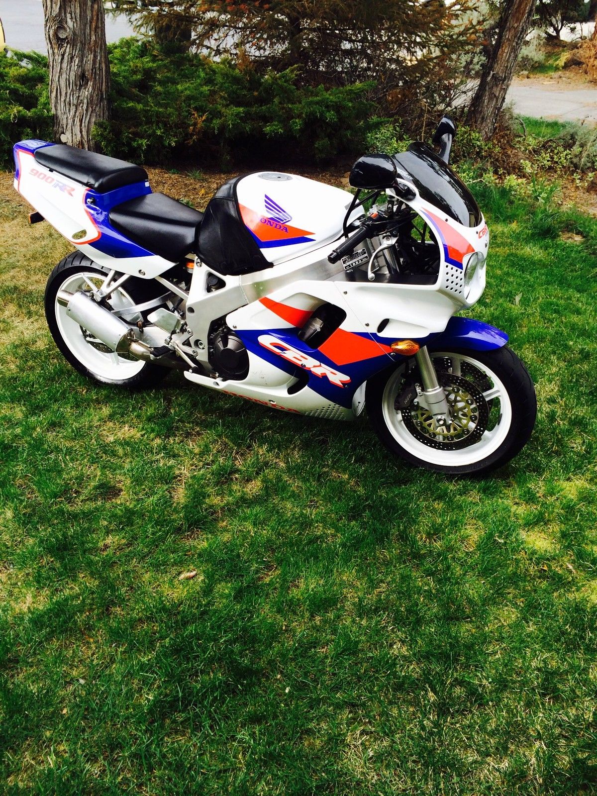 900RR_rightside - Rare SportBikesForSale