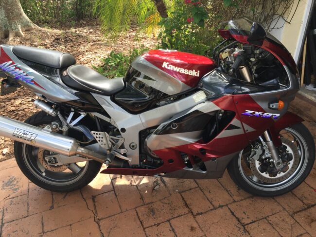 20150506 1994 kawasaki zx-9r right