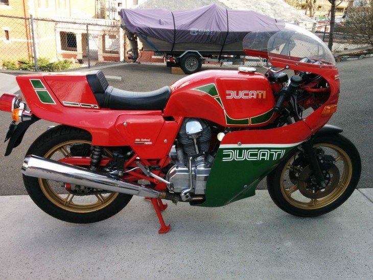 1983 Ducati 900 SS – Mike Hailwood Replica