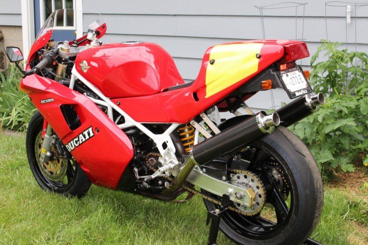 1991 Ducati 851 L Side Rear