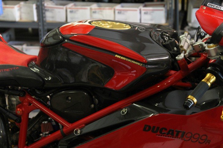 2005 Ducati 999R Tank Detail