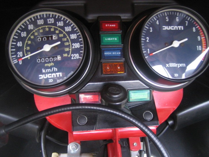 20150605 1983 ducati 900 s2 binnacle