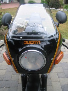 20150605 1983 ducati 900 s2 front