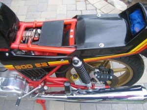 20150605 1983 ducati 900 s2 under seat