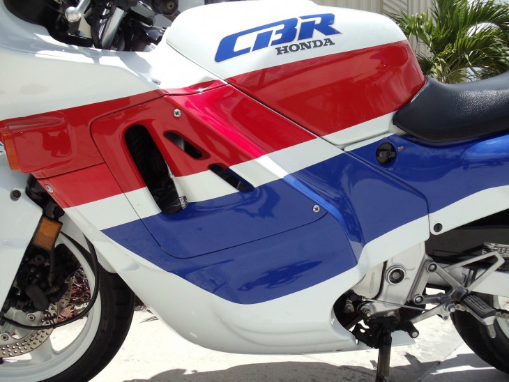 Undercover - 1989 Honda CBR 600F - Rare SportBikes For Sale