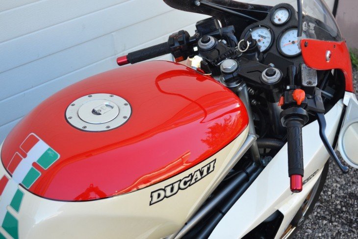 Ducati851_tank