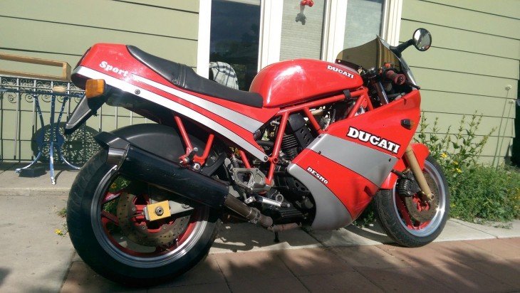 1990 Ducati 750 Sport R Side
