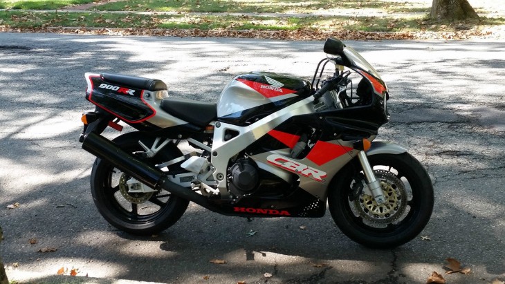 5,000 Mile Time-Warp: 1993 Honda CBR 900RR for Sale - Rare ...