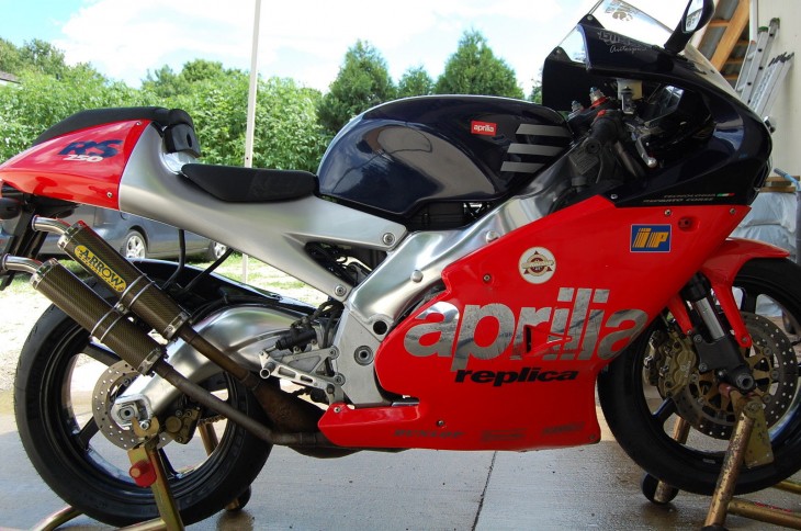 1998 Aprilia RS250 R Side