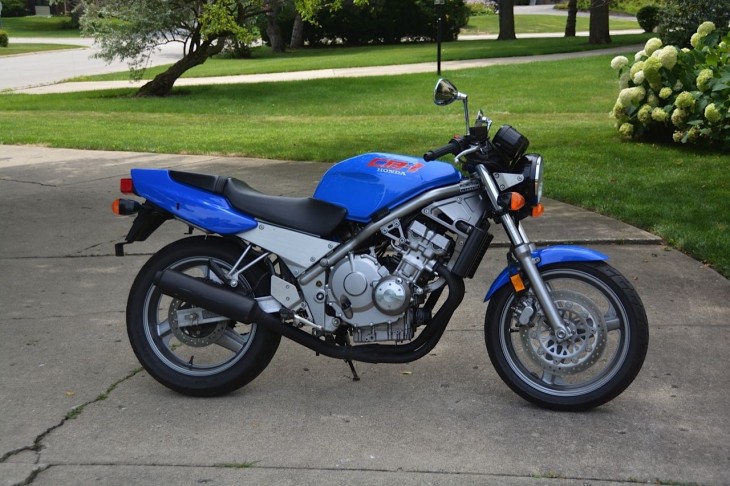 1990 Honda CB1 R Side