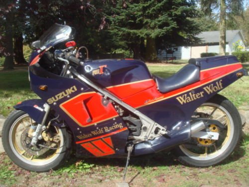 1985 Suzuki RG250 Walter Wolf L Side