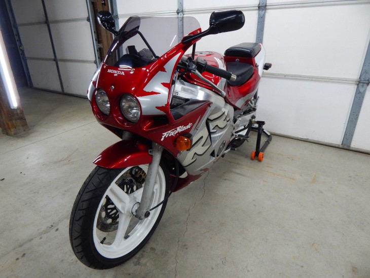 Featured Listing 19 Honda Cbr250r Mc19 For Sale Rare Sportbikes For Sale