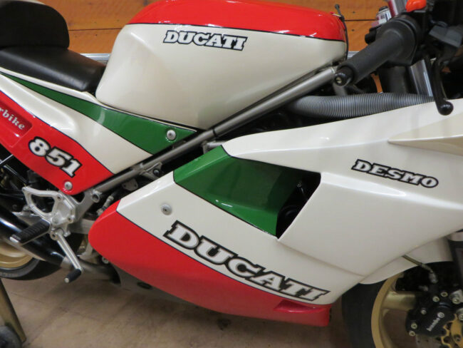 Ducati 851 Superbike Kit Tricolore