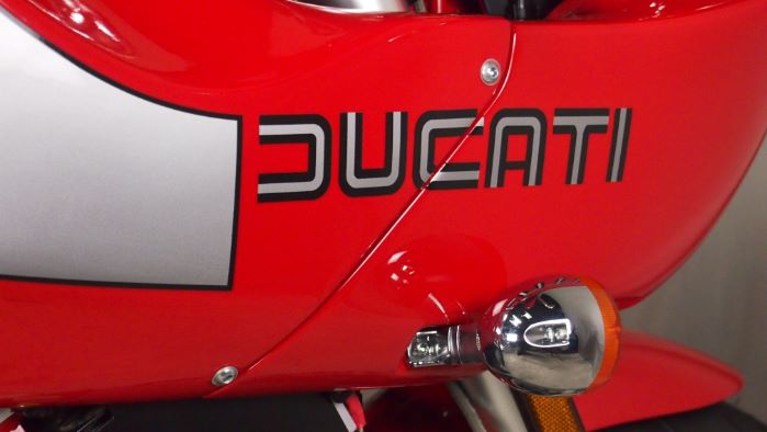 20151223 2000 ducati mh900e right fairing