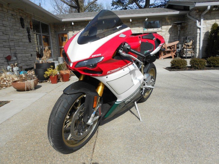 Wideout – 2007 Ducati 1098S Tricolore