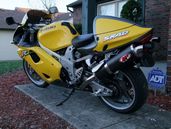 20160107 1999 suzuki tl1000r left rear