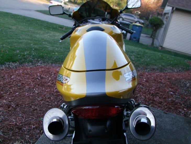 20160107 1999 suzuki tl1000r rear